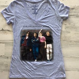 V-neck Breakfast Club tee-shirt.